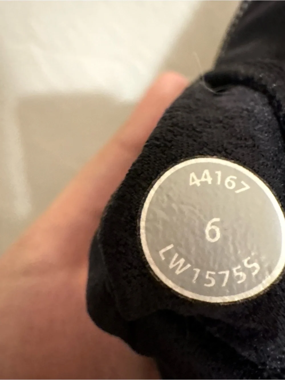 lululemon Athletica Black Athletic Top W/ Built In Bra- Size 6